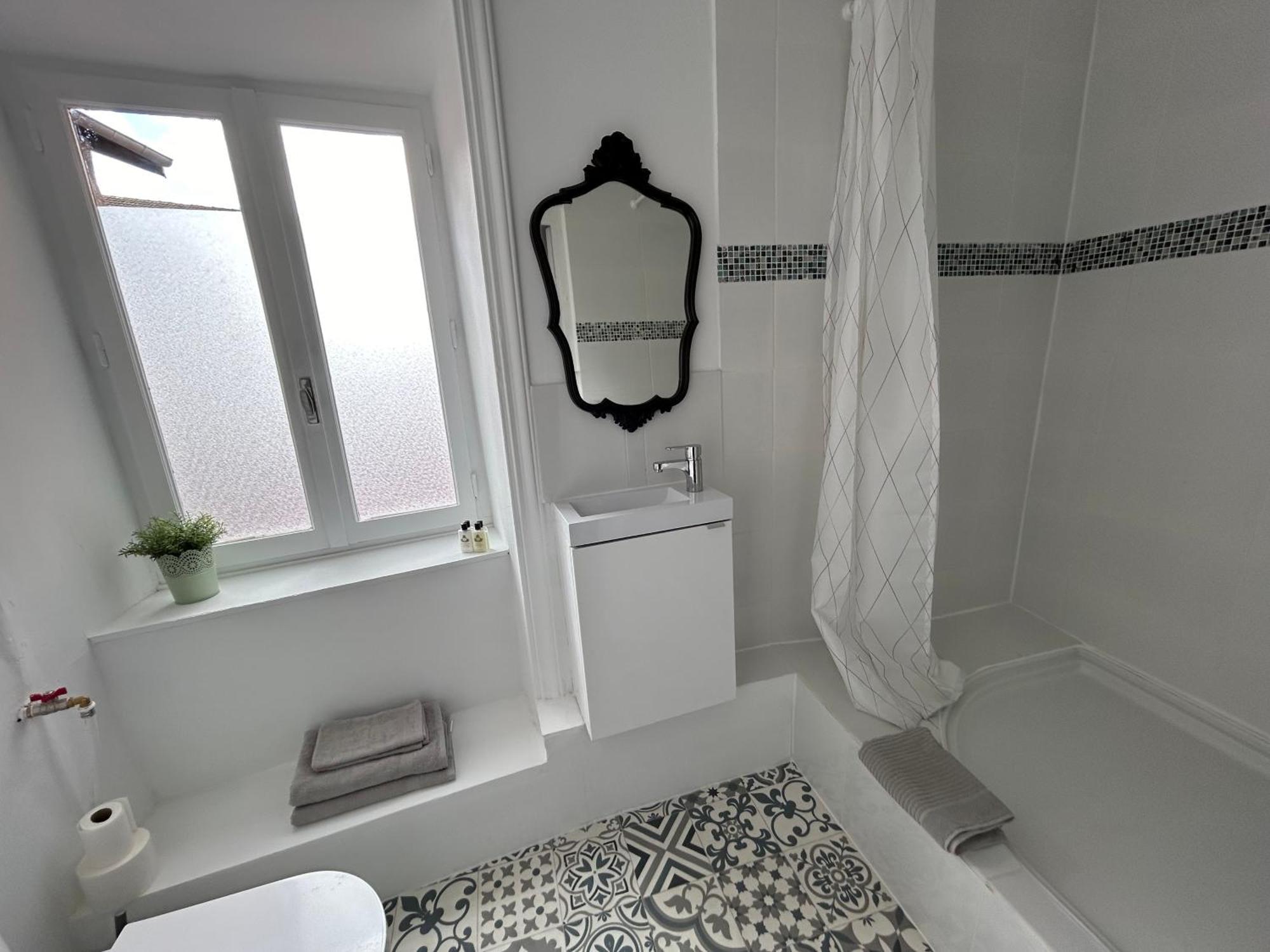 Appartement Cosy Charme Ancien Thizy-les-Bourgs Экстерьер фото