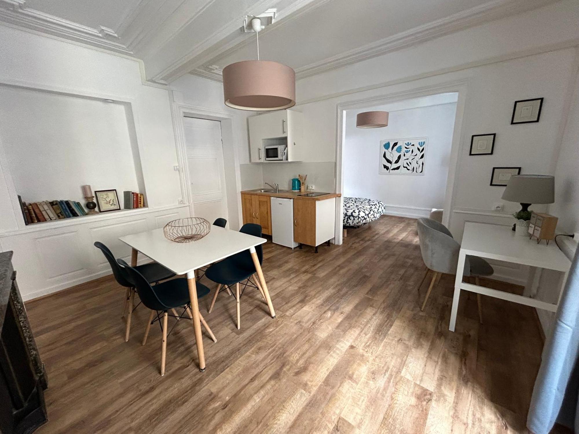 Appartement Cosy Charme Ancien Thizy-les-Bourgs Экстерьер фото